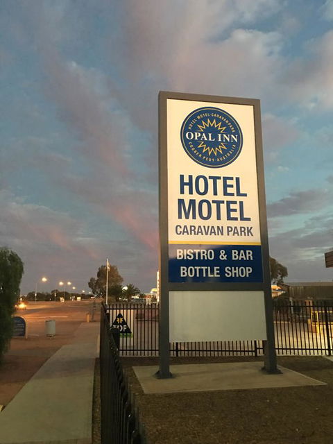 Opal Inn Hotel, Motel, Caravan Park - Holiday Adelaide 0