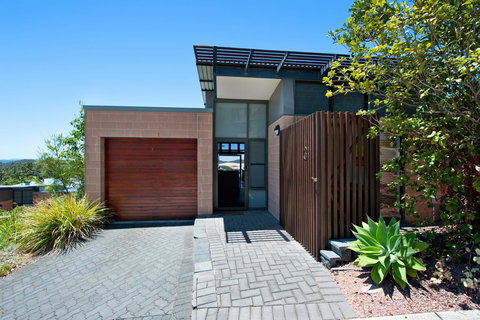 One Mile Retreat - Holiday Adelaide 13