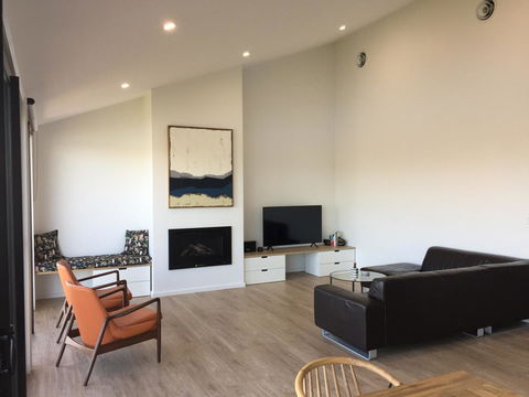 Casa Carrera - Holiday Adelaide 8