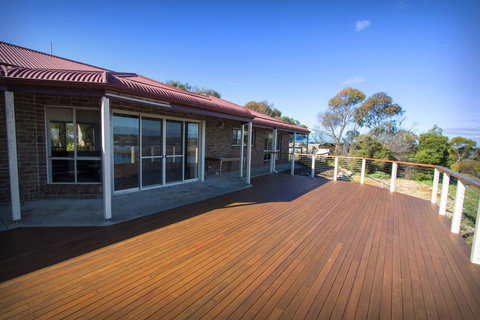 Limestone Ridge - Holiday Adelaide 0