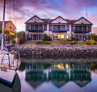 Marina Reflections - Holiday Adelaide