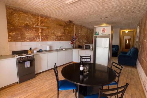 Desert View Apartments - Holiday Adelaide 1