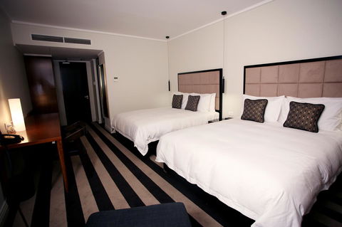 Ellen Hotel - Holiday Adelaide 19