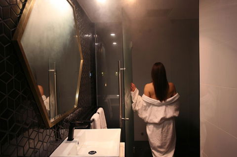 Ellen Hotel - Holiday Adelaide 6
