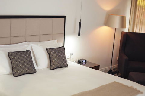 Ellen Hotel - Holiday Adelaide 10