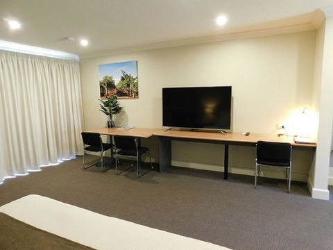 Alexander Cameron Suites - Holiday Adelaide 13