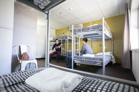 YHA Adelaide Central - Holiday Adelaide 13