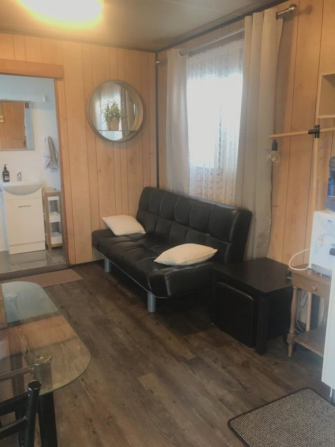 Murray Bridge Riverview Cabin - Holiday Adelaide 6