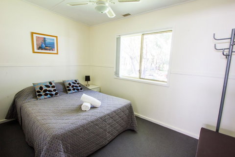 The Retreat Port Stephens - Holiday Adelaide 8