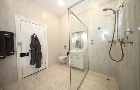 Yankalilla Bay Homestead - Holiday Adelaide 13