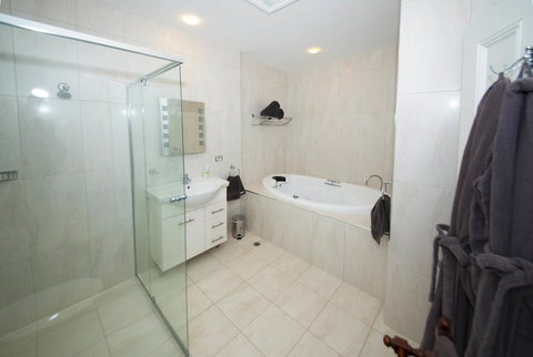 Yankalilla Bay Homestead - Holiday Adelaide 8