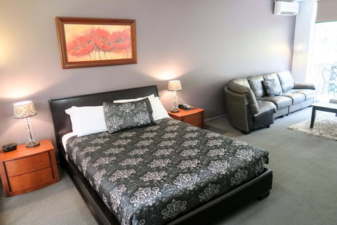 The Lyndoch Motel - Holiday Adelaide 12