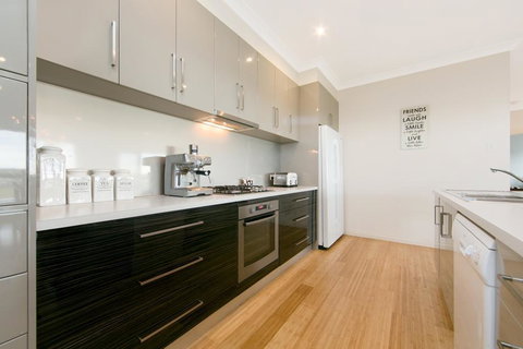 Gizmos Retreat - Holiday Adelaide 12