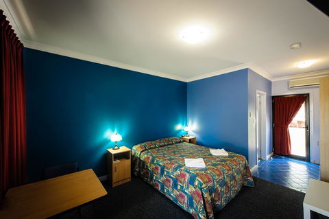 The Anglers Inn - Holiday Adelaide 4