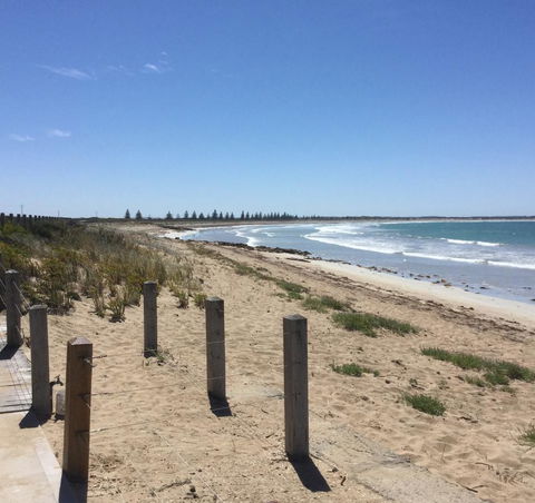 Railway Cottage In Beachport - Holiday Adelaide 10