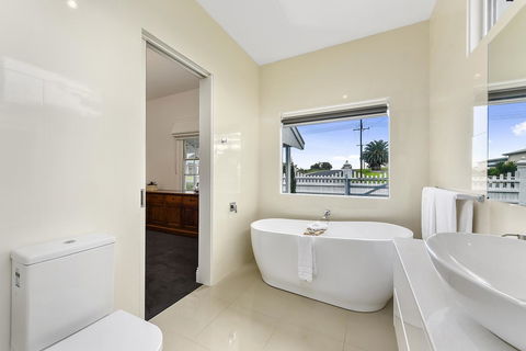 Railway Cottage In Beachport - Holiday Adelaide 3