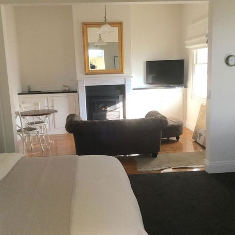 Railway Cottage In Beachport - Holiday Adelaide 15