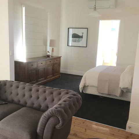 Railway Cottage In Beachport - Holiday Adelaide 19