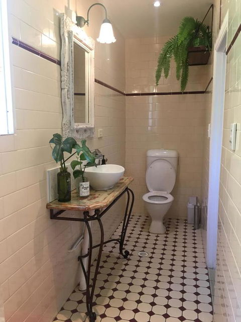 Yallaroo Cottage - Holiday Adelaide 10