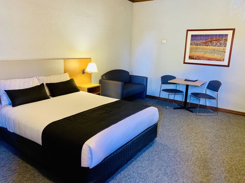 Desert Cave Hotel - Holiday Adelaide 19