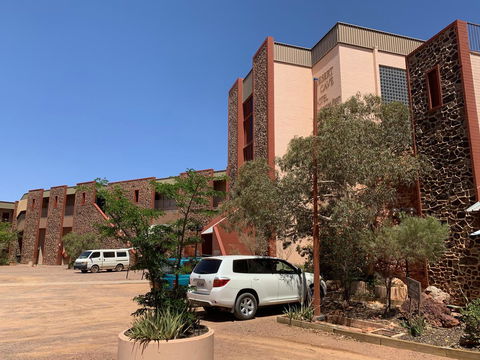 Desert Cave Hotel - Holiday Adelaide 30