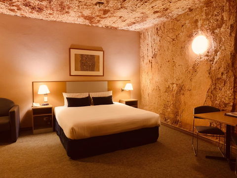 Desert Cave Hotel - Holiday Adelaide 17