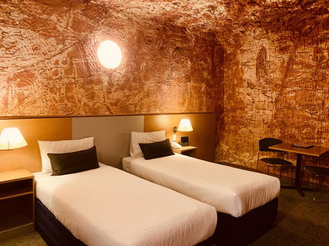 Desert Cave Hotel - Holiday Adelaide 15