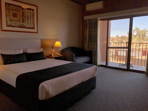 Desert Cave Hotel - Holiday Adelaide 20