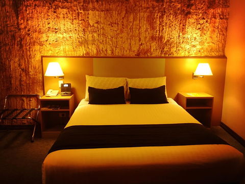 Desert Cave Hotel - Holiday Adelaide 38
