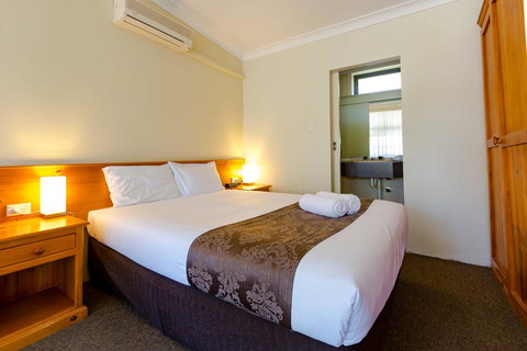 Abcot Inn - Holiday Adelaide 19