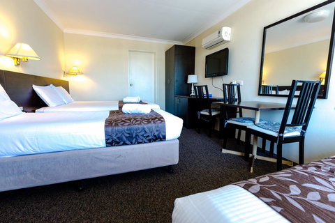 Abcot Inn - Holiday Adelaide 8