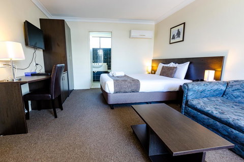Abcot Inn - Holiday Adelaide 14