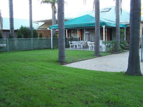 Abcot Inn - Holiday Adelaide 23