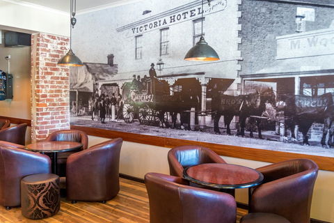 Victoria Hotel Strathalbyn - Holiday Adelaide 23