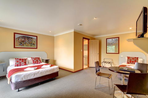 Victoria Hotel Strathalbyn - Holiday Adelaide 18