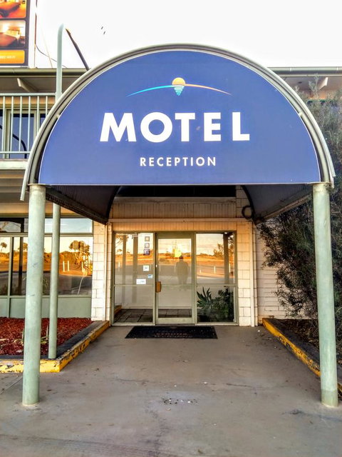 Highway One Motel - Holiday Adelaide 13