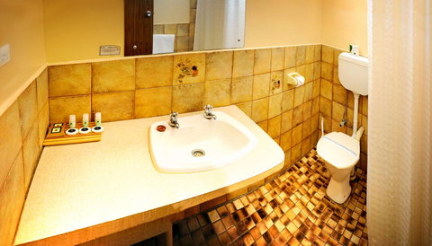 Highway One Motel - Holiday Adelaide 34