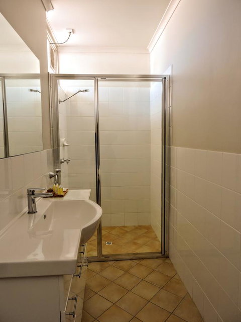 Highway One Motel - Holiday Adelaide 30