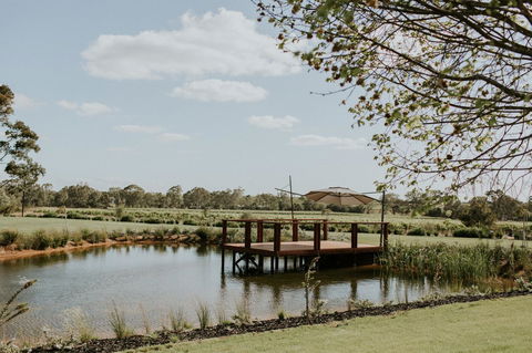 Pirathon Country Estate - Holiday Adelaide 1