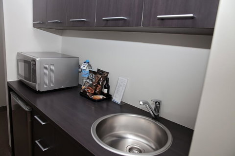 Mawson Lakes Hotel - Holiday Adelaide 32