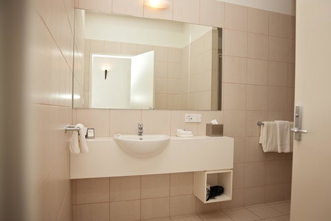 Mawson Lakes Hotel - Holiday Adelaide 36