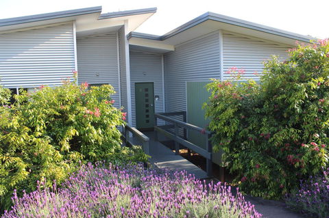 Beltana Villas - Holiday Adelaide 13