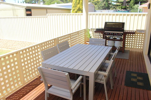 The Lighthouse - Beachfront Accommodation - Holiday Adelaide 3