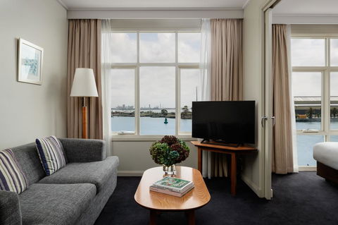 Rydges Newcastle - Holiday Adelaide 1