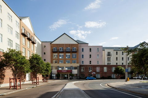 Rydges Newcastle - Holiday Adelaide 2