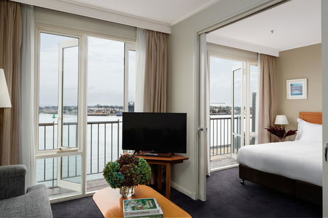Rydges Newcastle - Holiday Adelaide 13