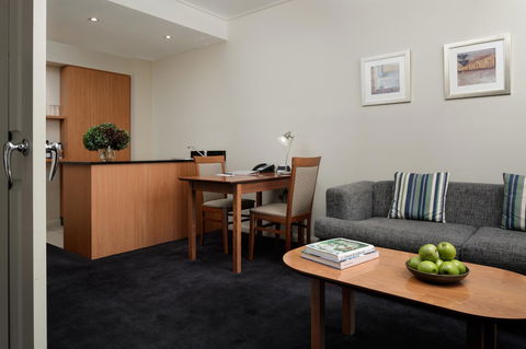 Rydges Newcastle - Holiday Adelaide 11