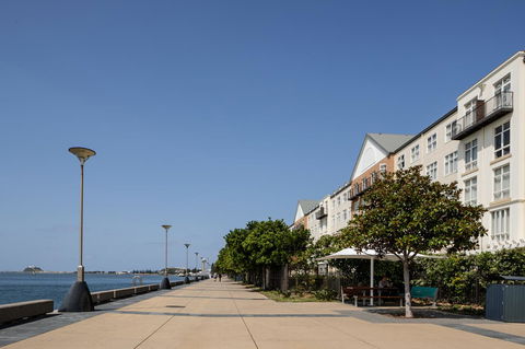 Rydges Newcastle - Holiday Adelaide 4
