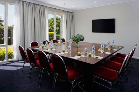 Rydges Newcastle - Holiday Adelaide 41