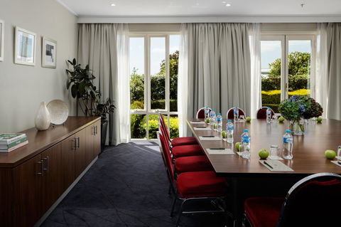 Rydges Newcastle - Holiday Adelaide 39
